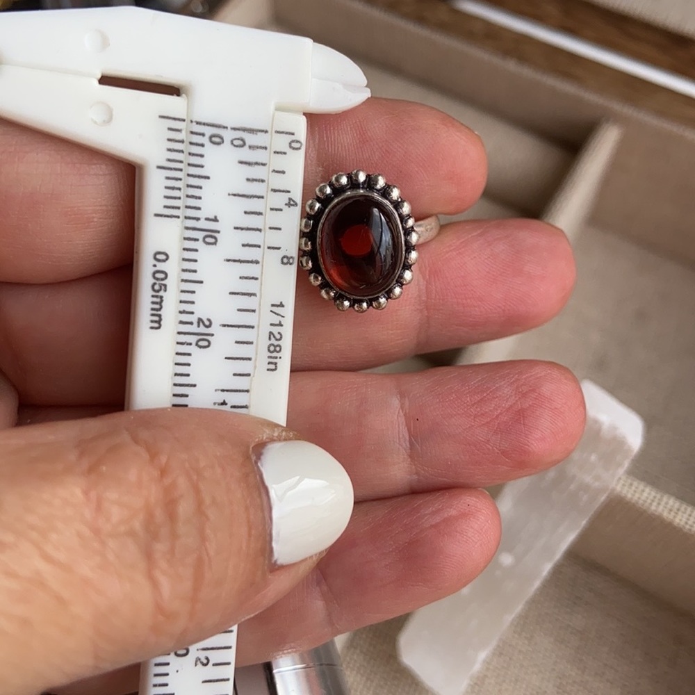Victorian  garnet sterling silver ring - Picture 4 of 5
